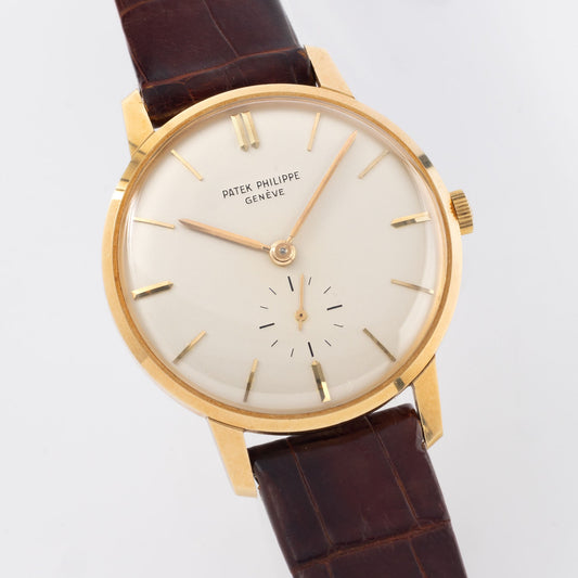 Patek Philippe Calatrava in 18 k yellow gold ref 2598 New old stock condition with box and original Paper